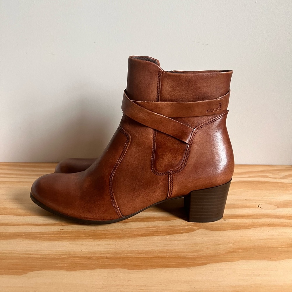 Ecco Brown Ankle Women’s Boots 100% Leather Size 8-8.5 - Picture 4 of 9